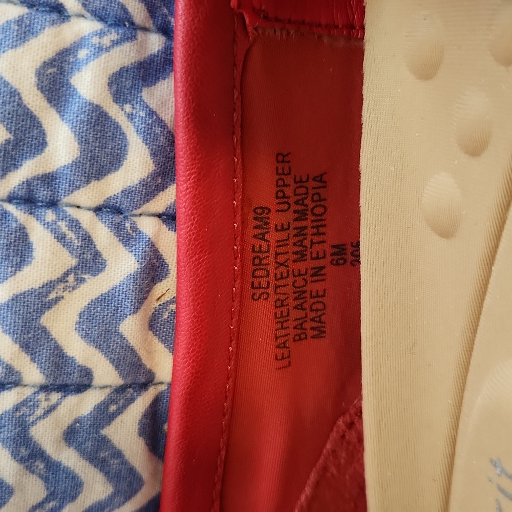 Easy Spirit Flats womens 6M - Picture 5 of 5